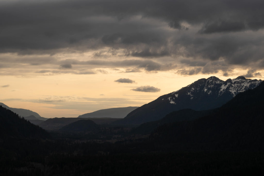 hikes near snoqualmie, snoqualmie hikes, sunset spots in snoqualmie