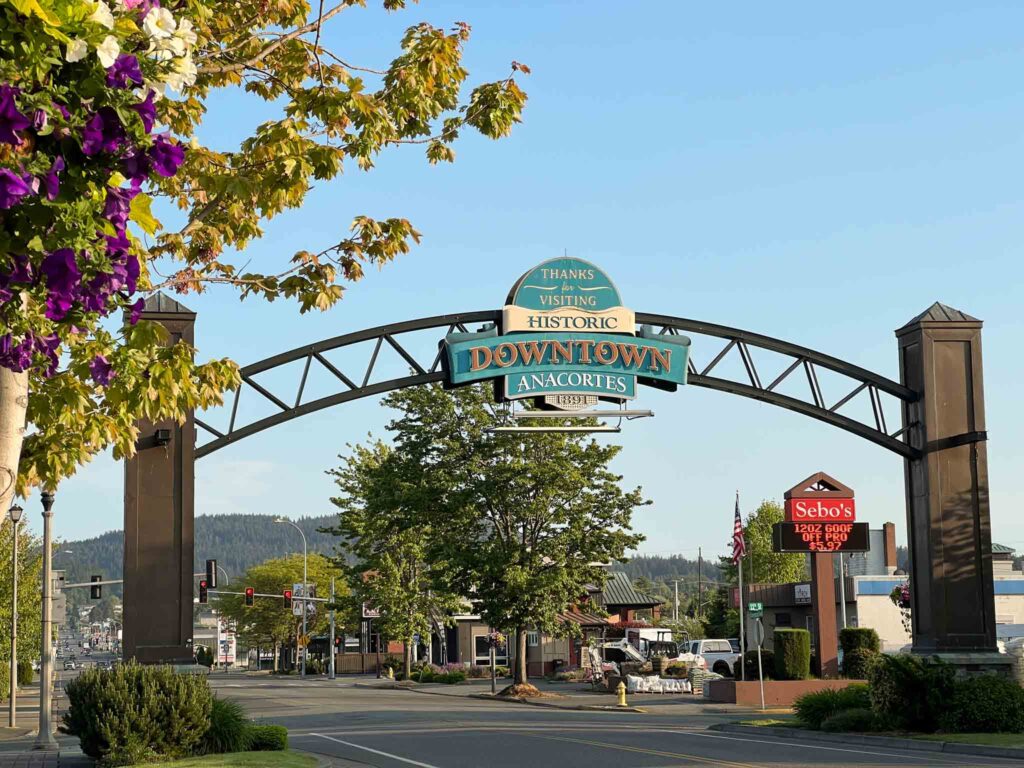 anacortes downtown, downtown anacortes, best small towns in washington